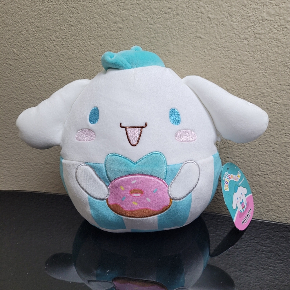 NWT Squishmallows x Hello Kitty And Friends Cinnamoroll 8" Plush With Donut